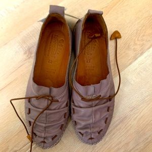 BRAND NEW genuine leather flats from Spain